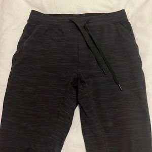 Men’s black lululemon joggers